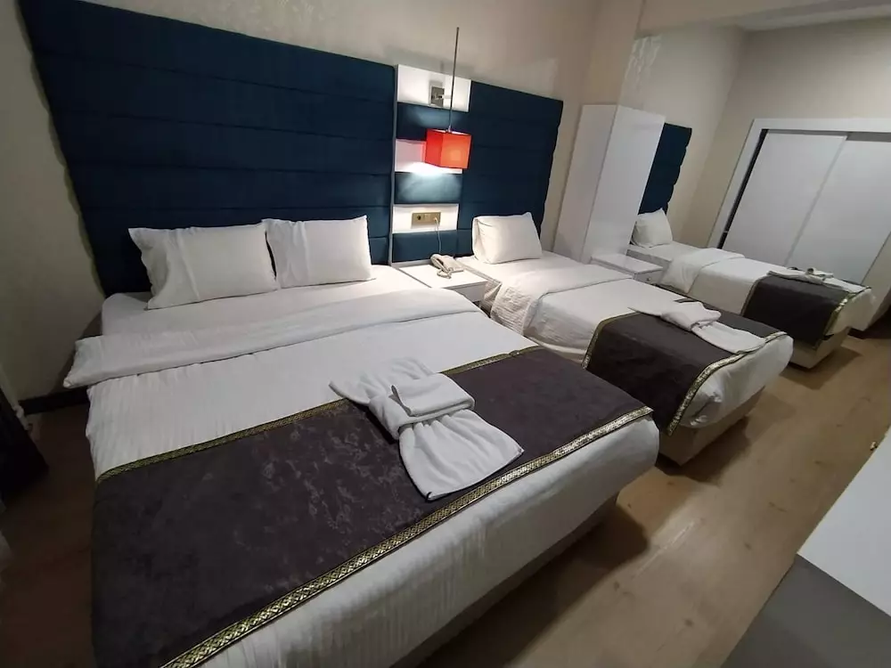 هتل آتنا لایف وان