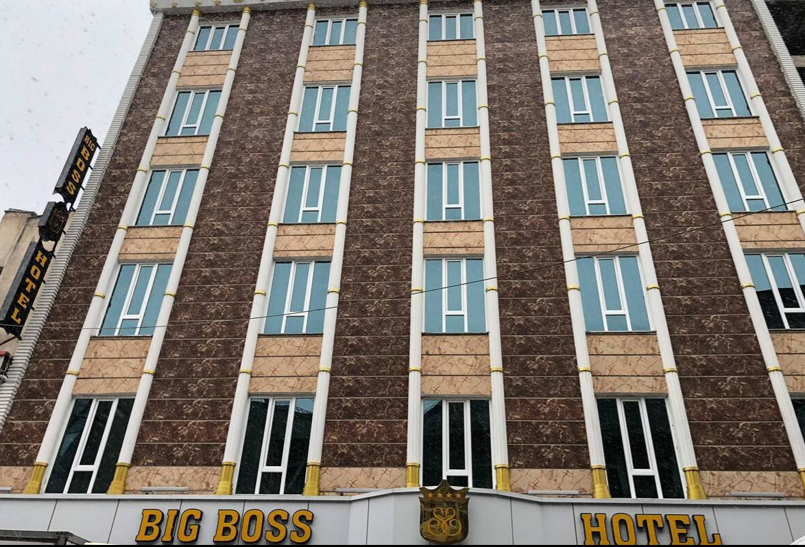 هتل بیگ باس وان