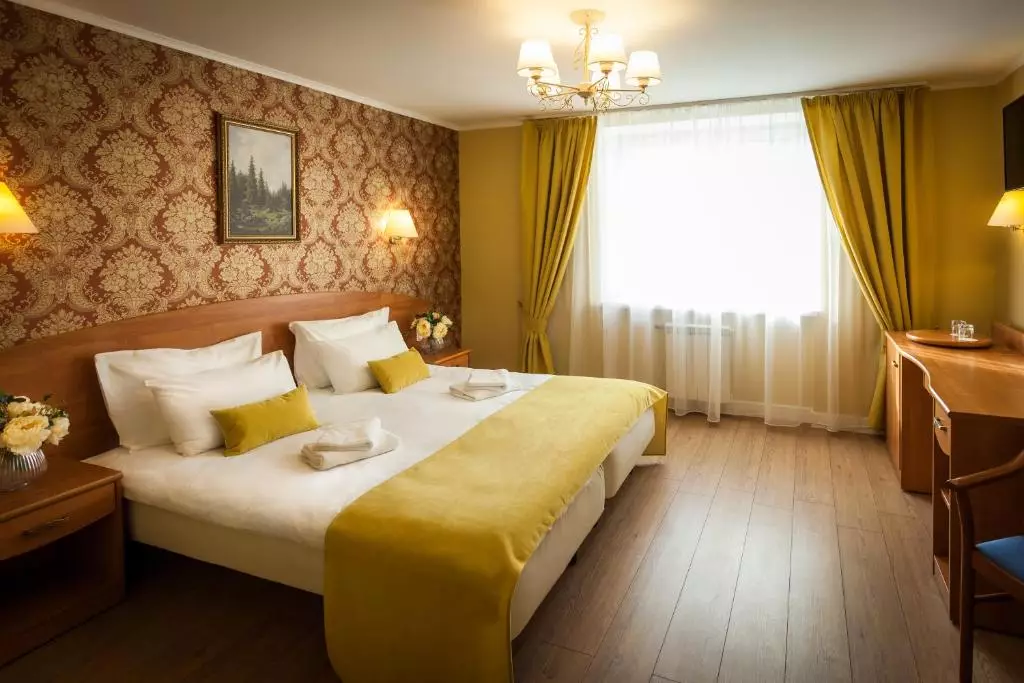 هتل آرت کارلیا