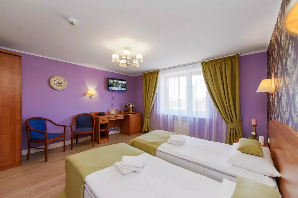 هتل آرت کارلیا