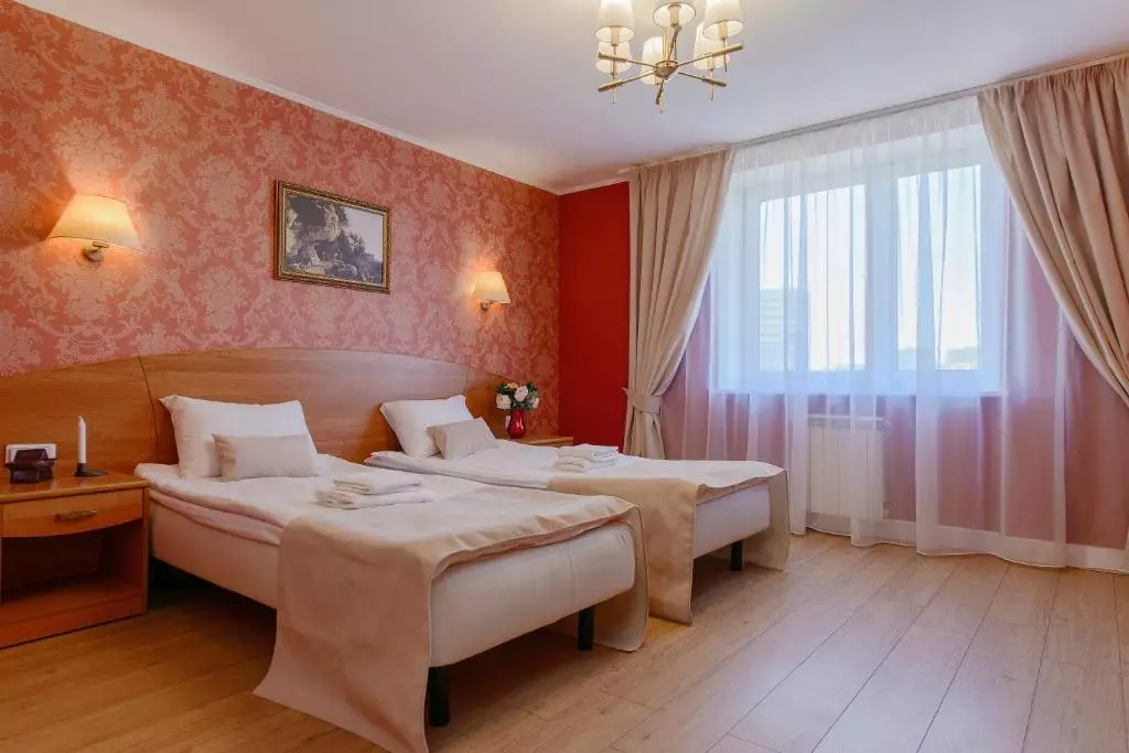 هتل آرت کارلیا