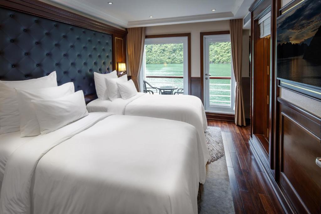 Paradise Elegance Cruise Halong