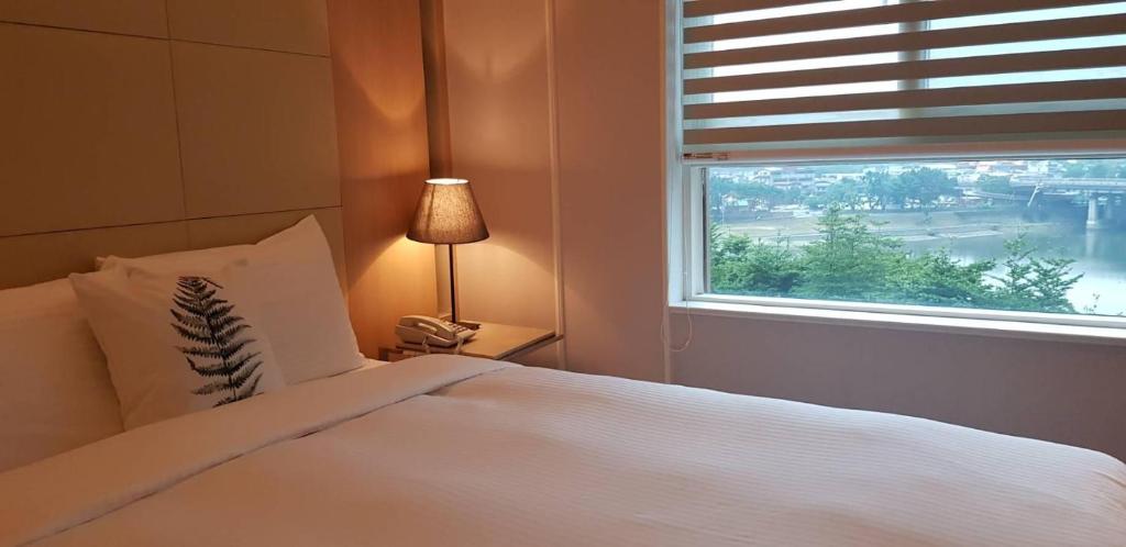 هتل نیو کالیفرنیا