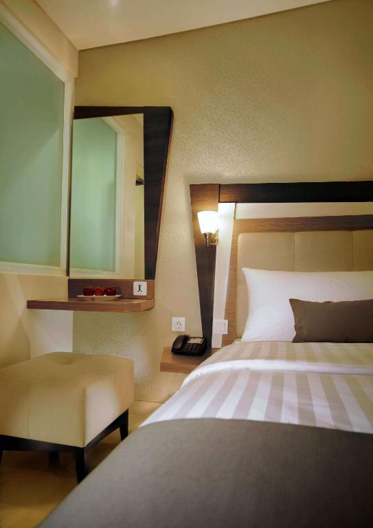 هتل نئو کوتا جلانتیک