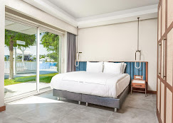 هتل تایتانیک دلوکس بلک