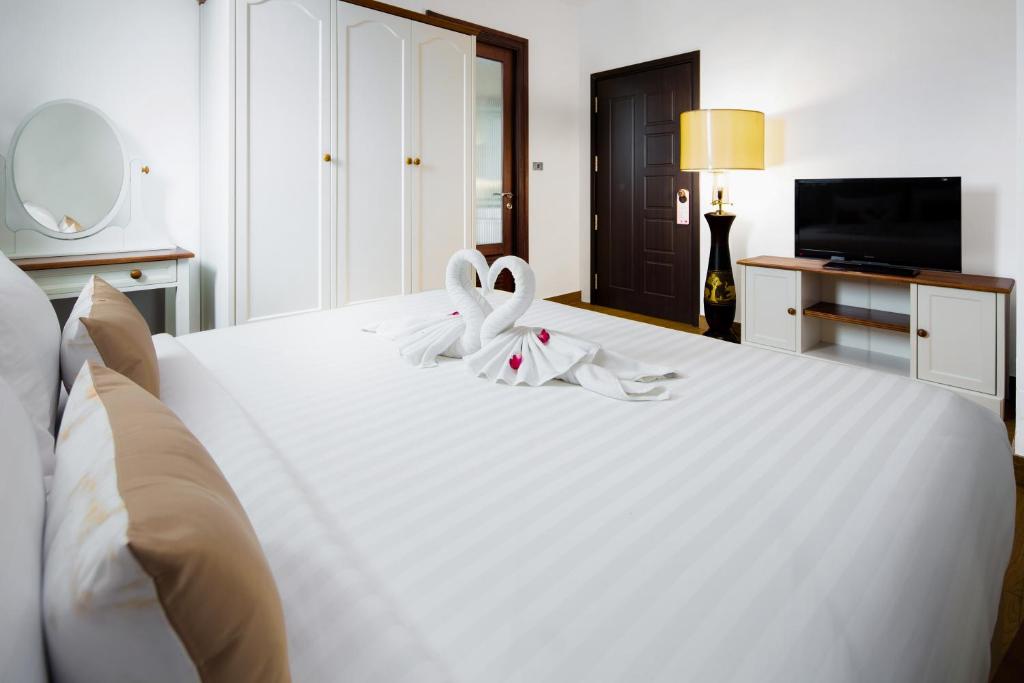 هتل آیارا گرند