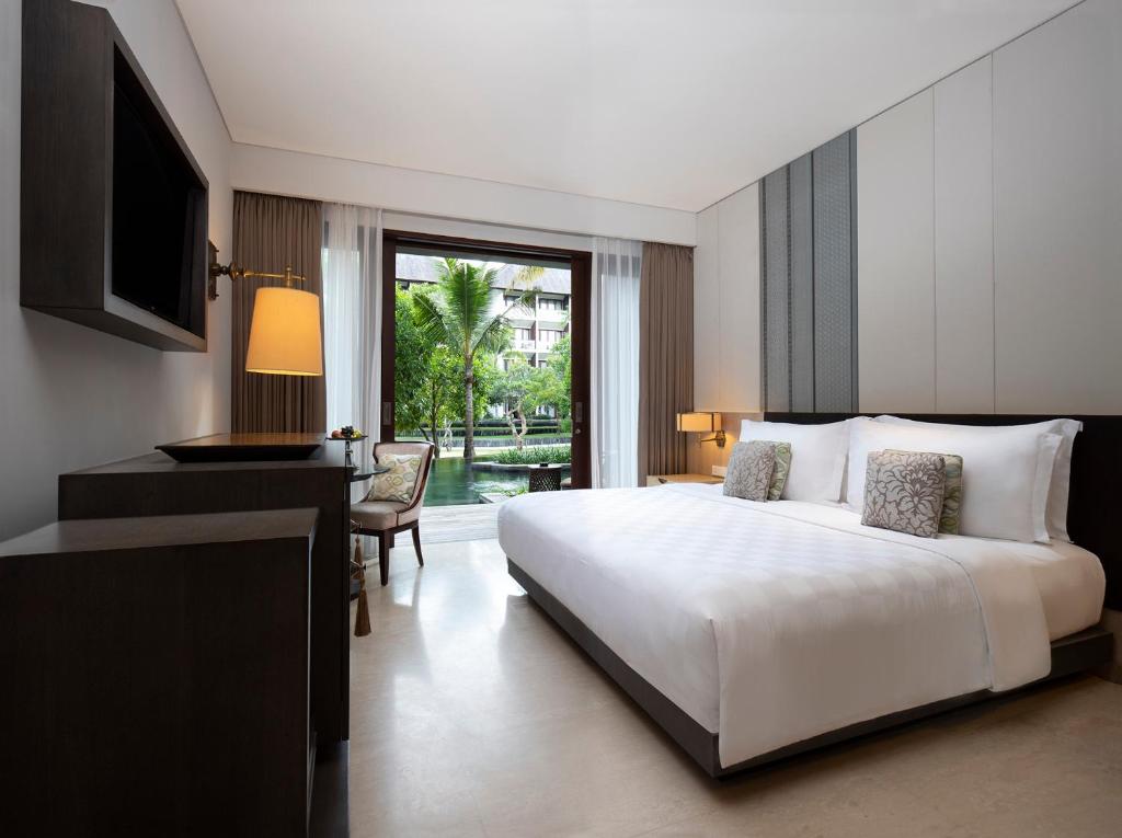 هتل آنوایا بیچ ریزورت