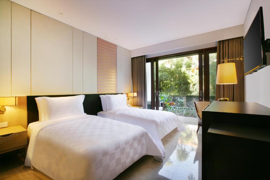 هتل آنوایا بیچ ریزورت