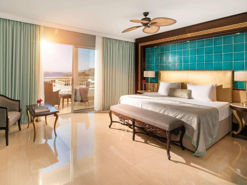 هتل رکسوس پریمیوم بدروم