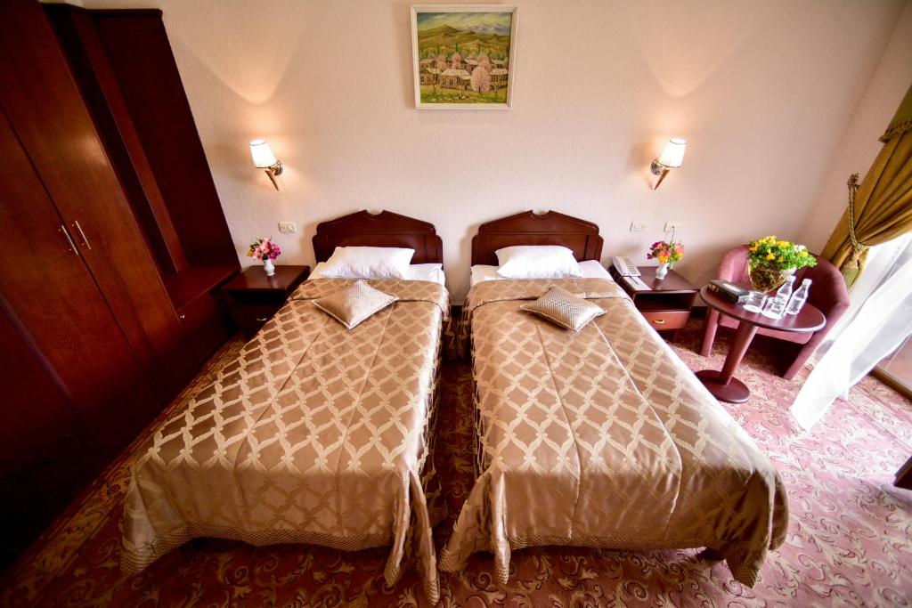 هتل متروپل ایروان