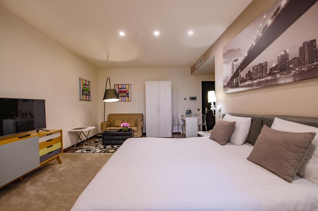 هتل اپرا سوییت