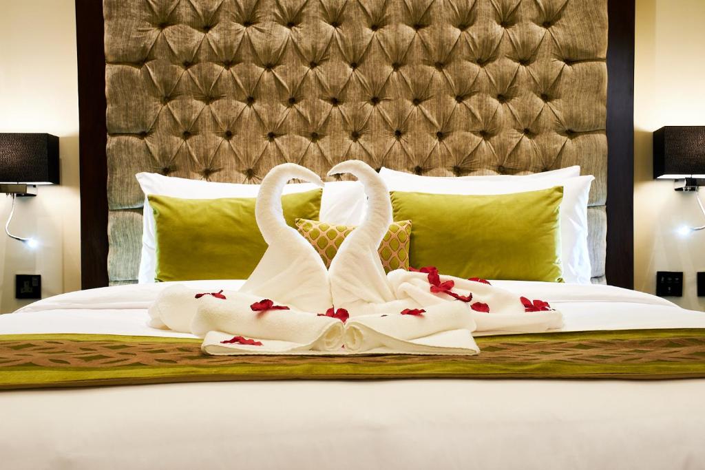 هتل کارلتون تاور دبی کریک