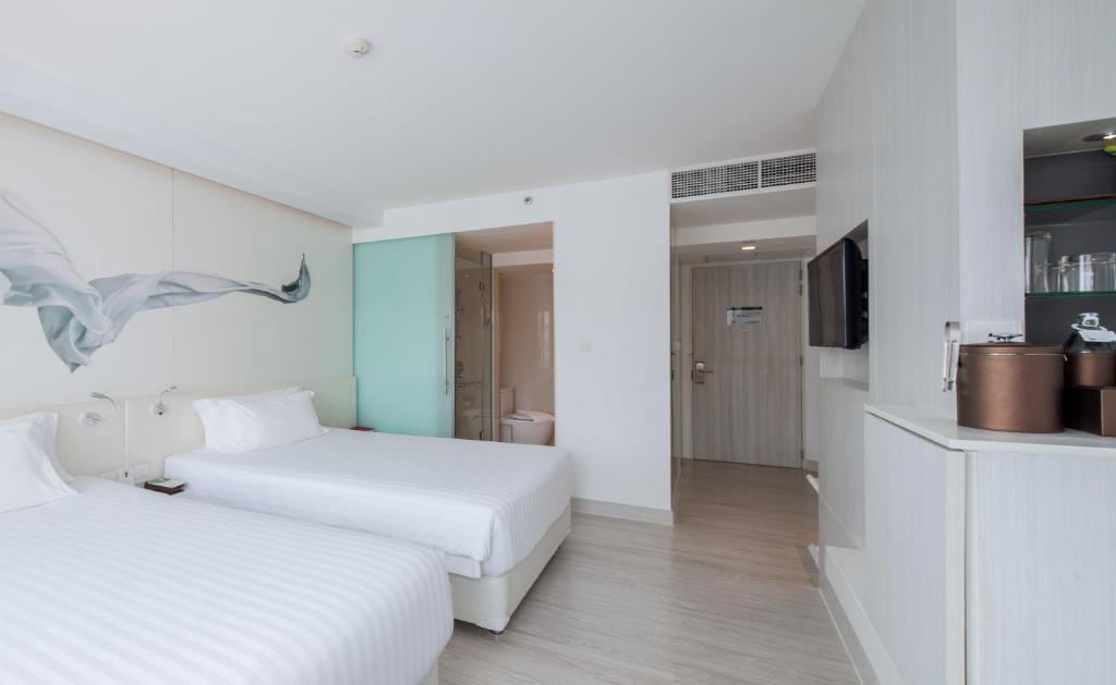 هتل سنتارا واتر گیت