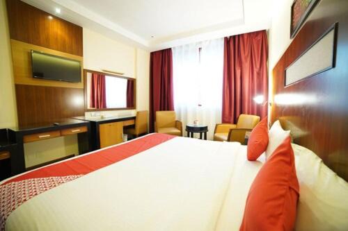 هتل سان اند سندز داون تاون