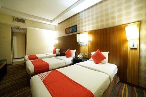 هتل سان اند سندز داون تاون