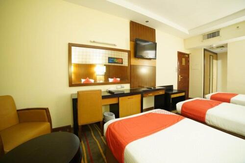 هتل سان اند سندز داون تاون