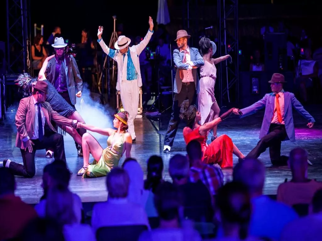 هتل شروود اکسکلوسیو کمر