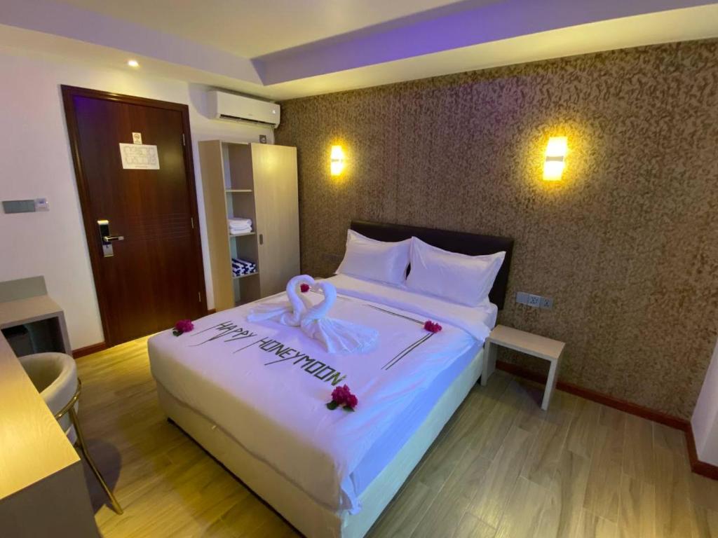 هتل آری گرند و اسپا