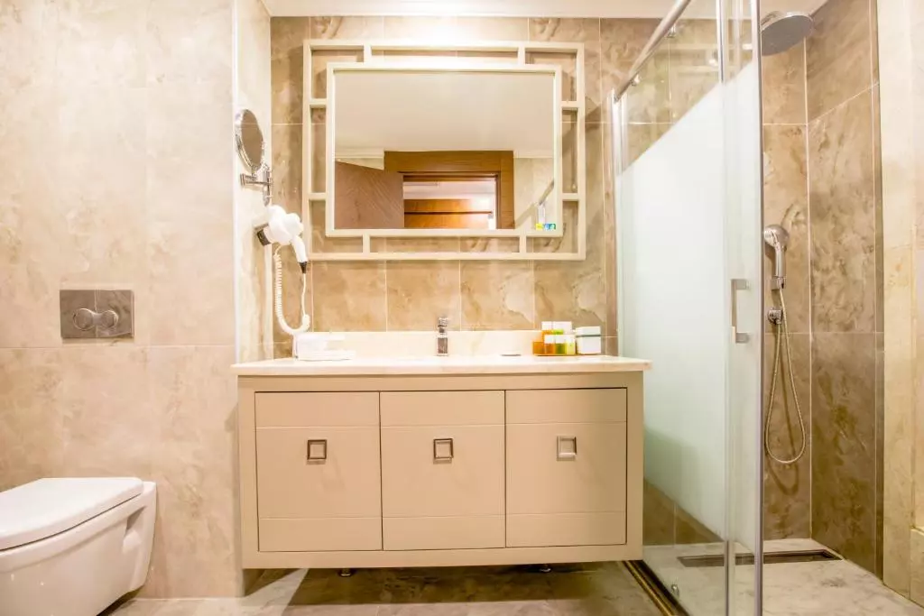 هتل شروود اکسکلوسیو کمر