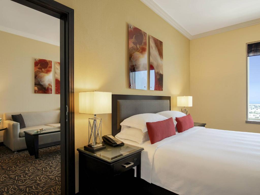 هتل تاورز روتانا