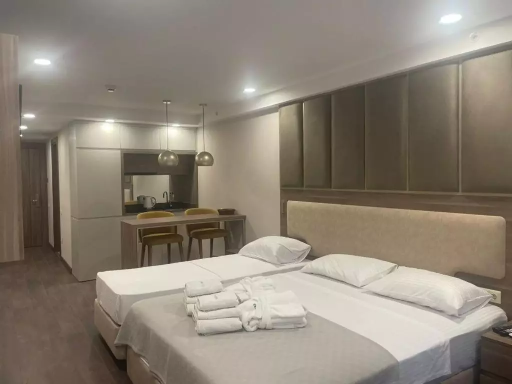 وین رزیدنس باتومی