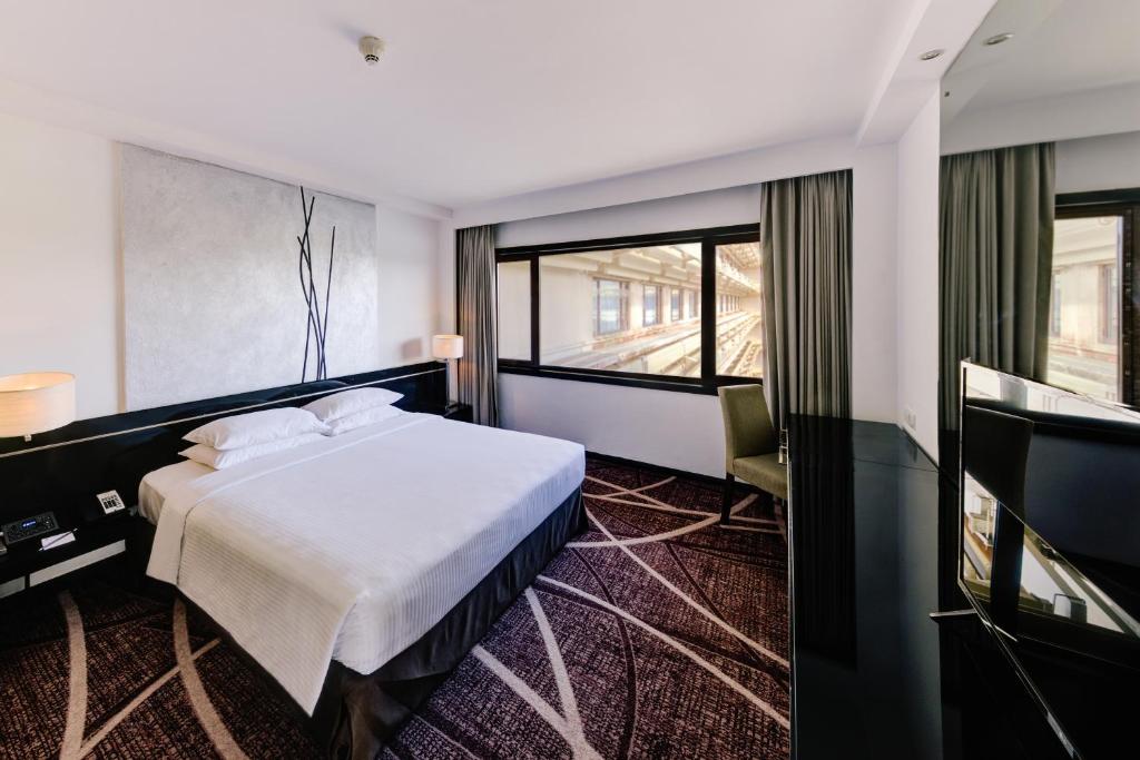 سینامون لیک ساید کلمبو