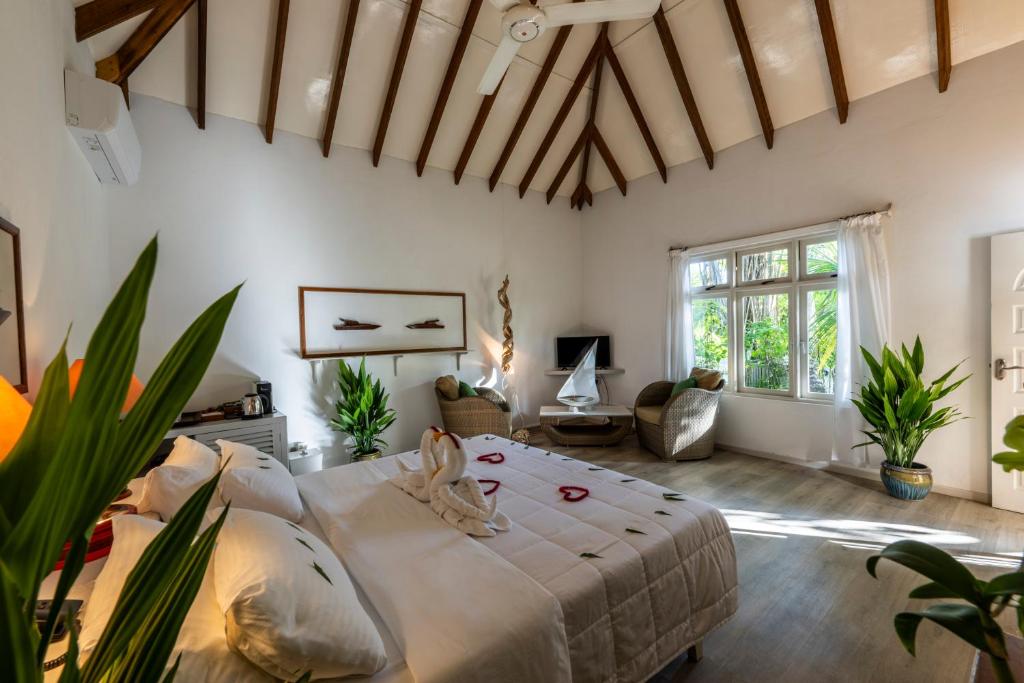 هتل نیکا آیلند ریزورت اند اسپا