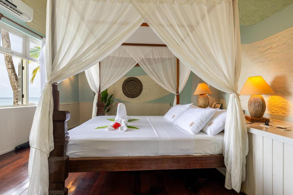 هتل نیکا آیلند ریزورت اند اسپا