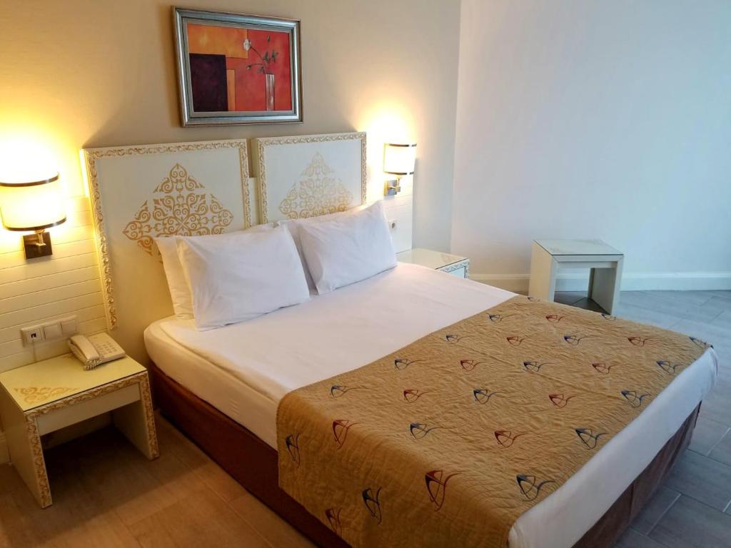 هتل کریستال ادمیرال