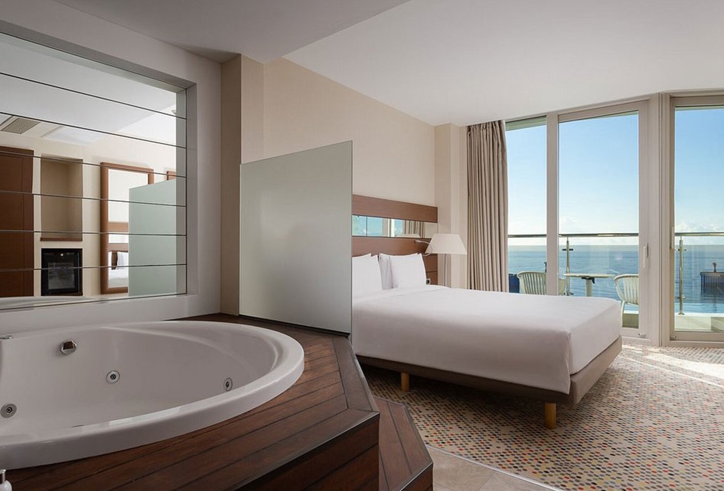 هتل مانترا ریزورت و کانگرس