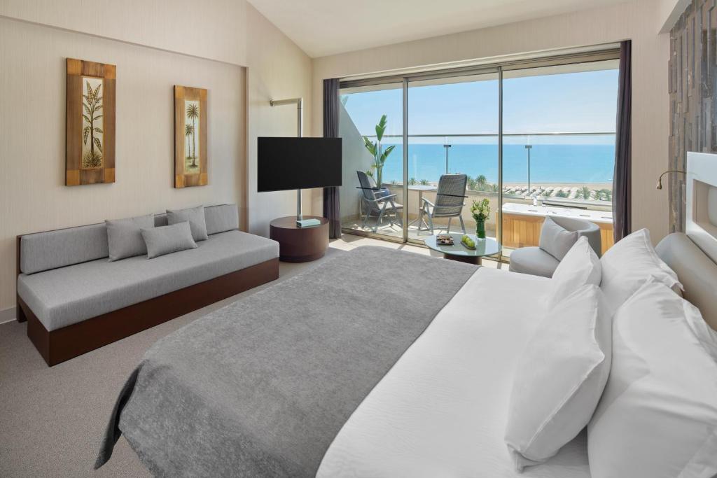 هتل مکس رویال بلک