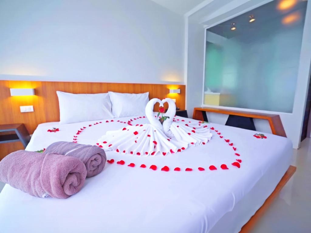 هتل فونیکس گرند پوکت