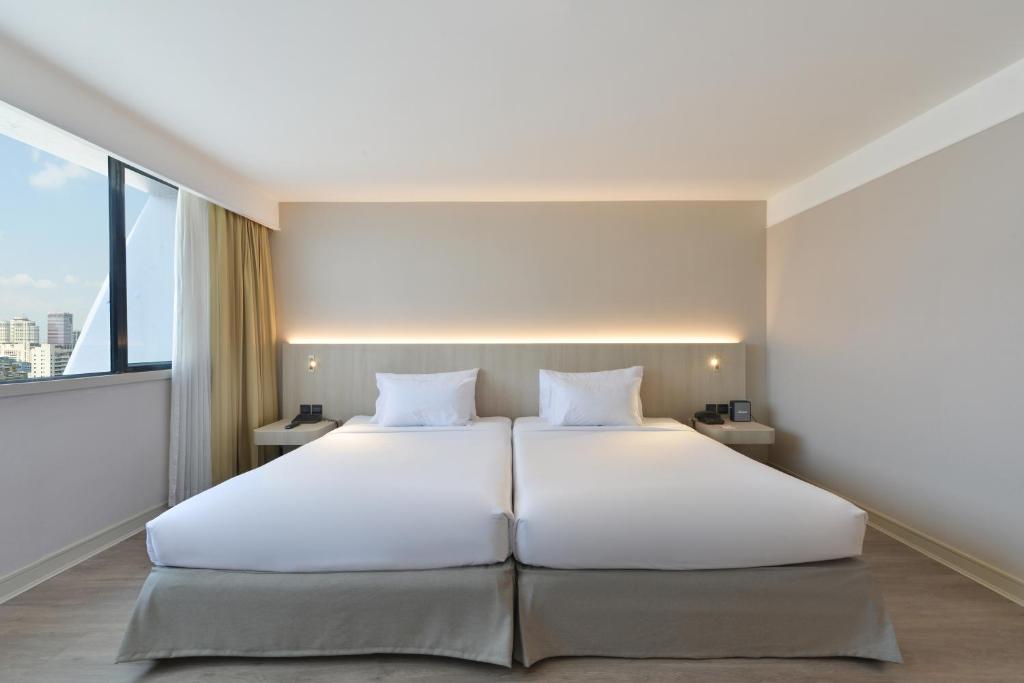 هتل تویین تاورز بانکوک