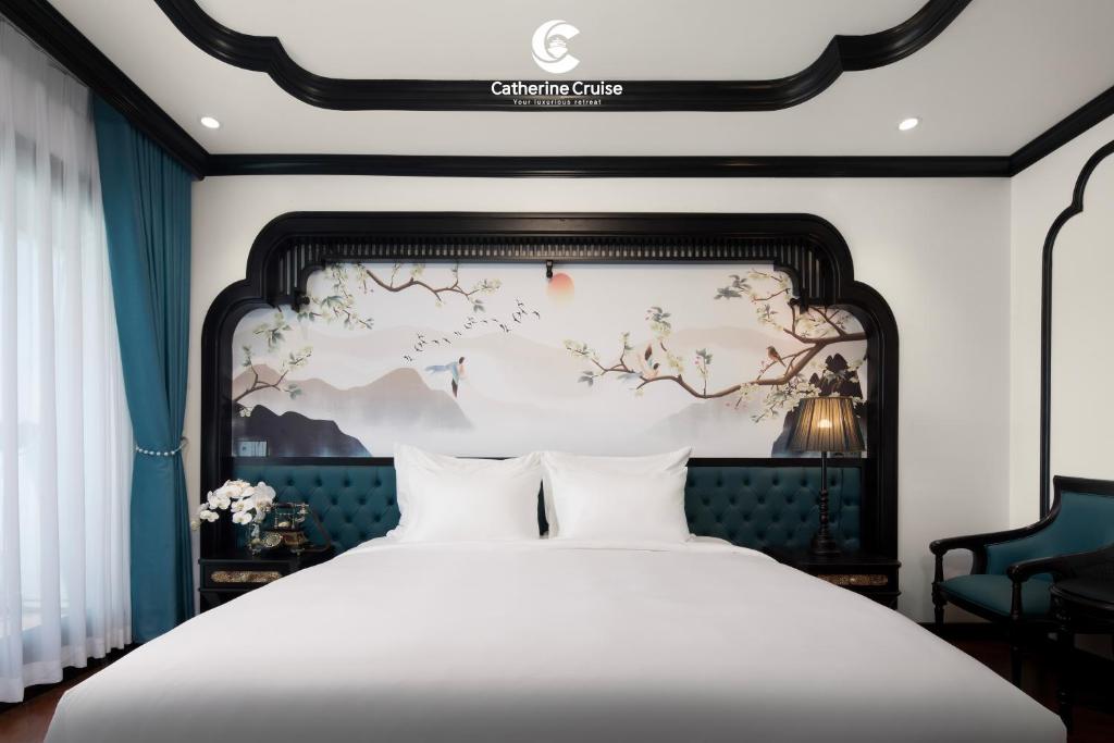 Catherine Cruise Hotel