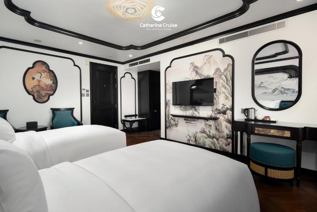 Catherine Cruise Hotel