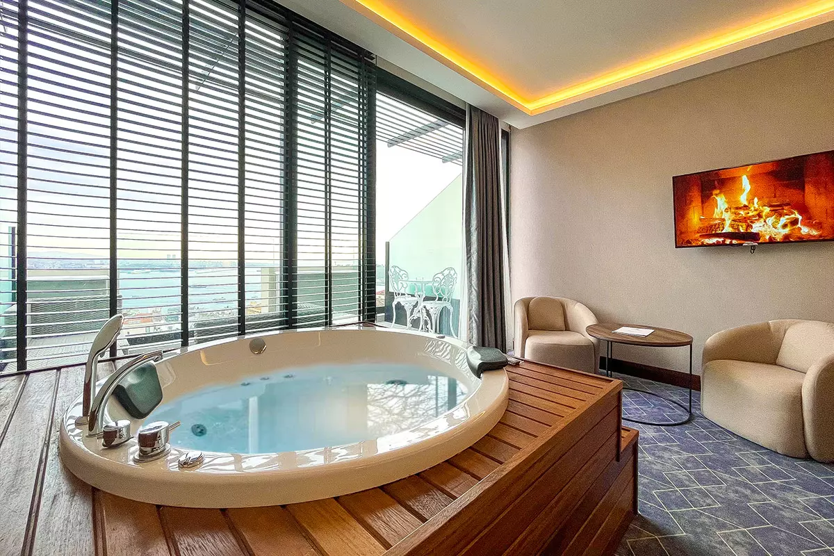 هتل رینگ استون بسفر استانبول