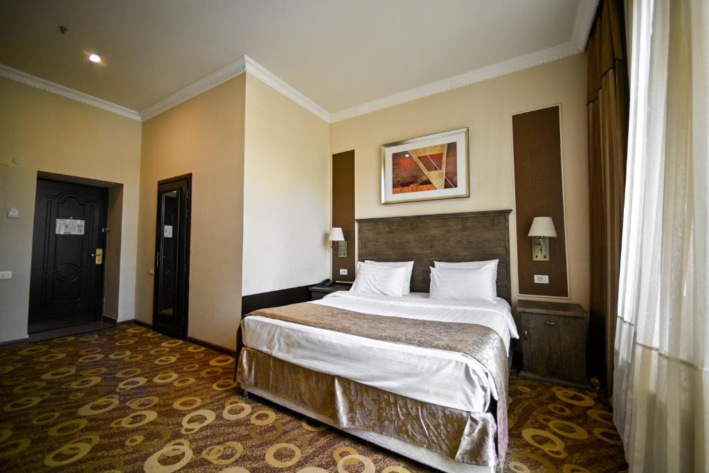 هتل ایمپریال پالاس