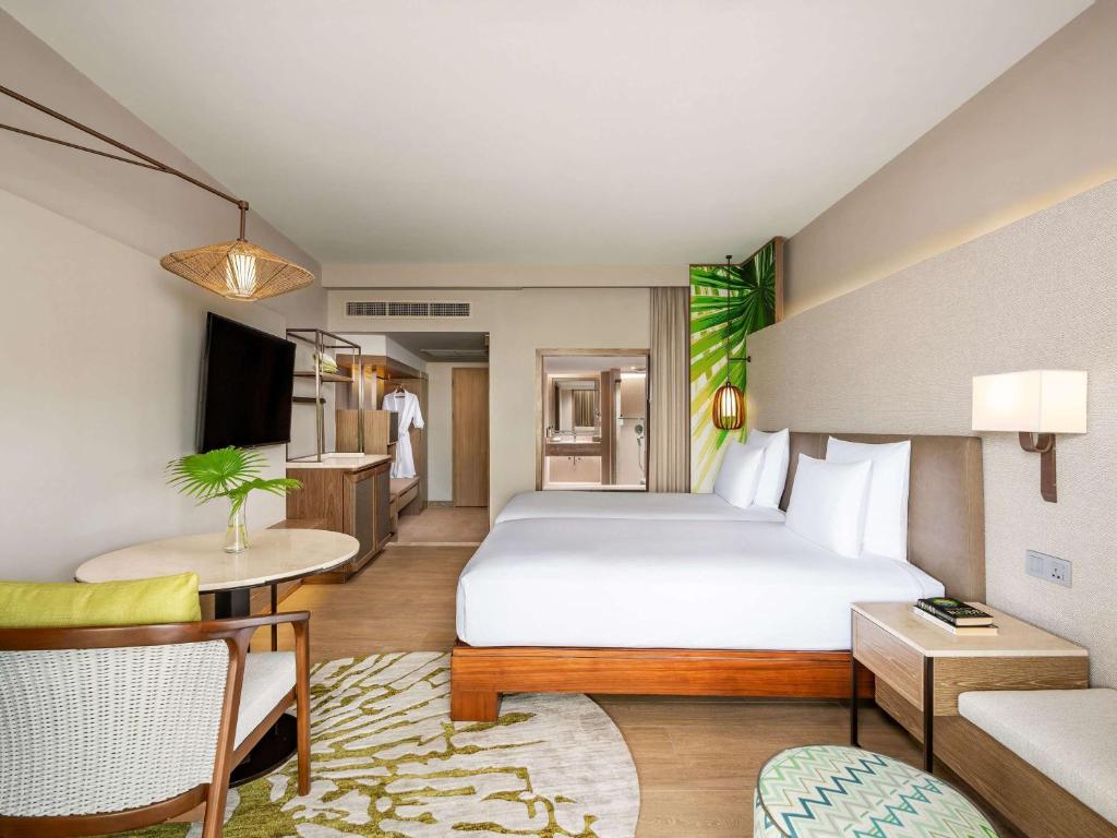 هتل پولمن پوکت کارون بیچ ریزورت