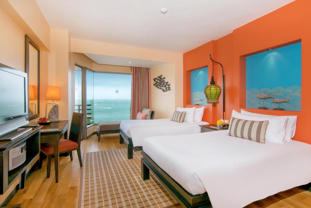 هتل بای ویو پاتایا