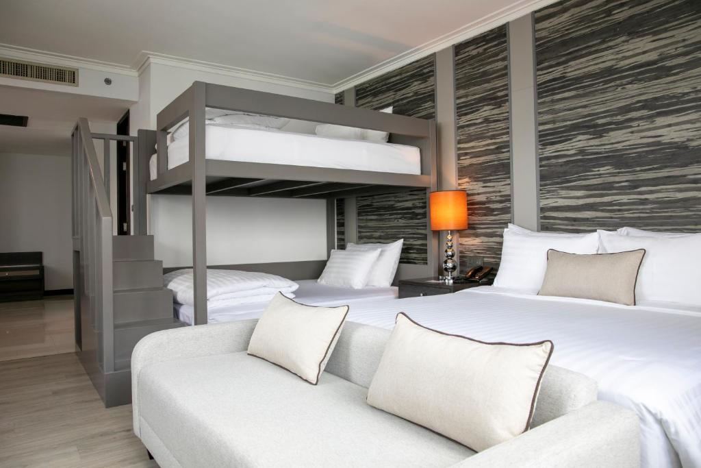 هتل برکلی پراتیونام