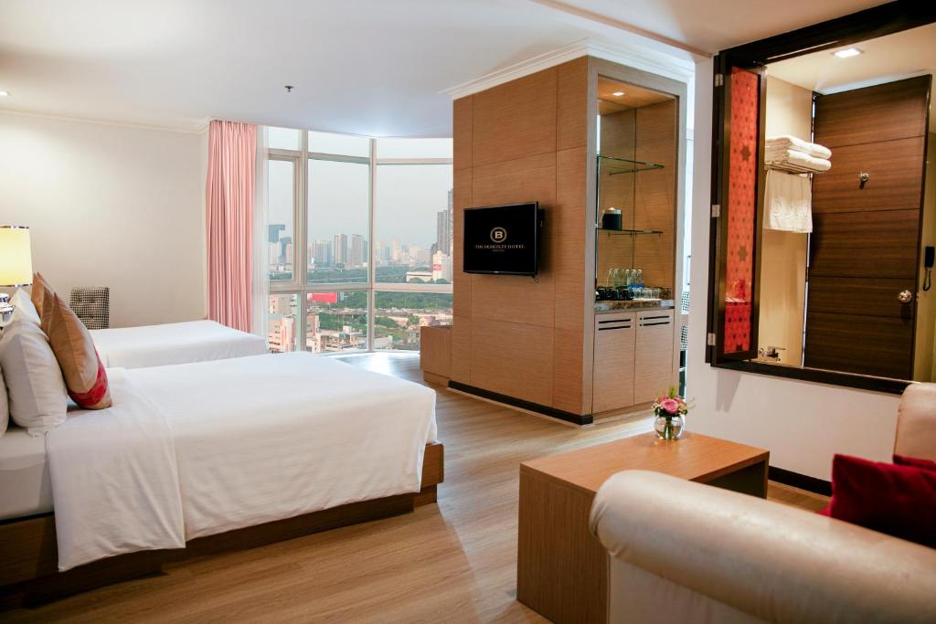 هتل برکلی پراتیونام