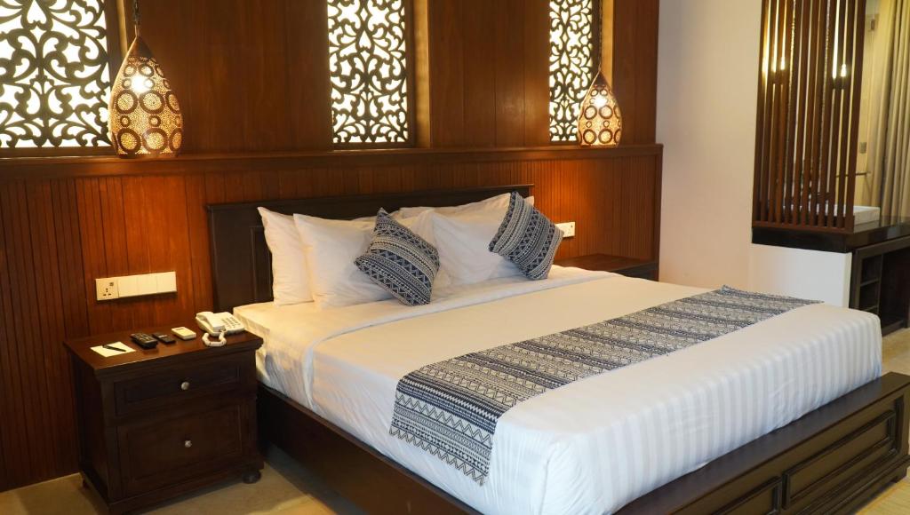 هتل تروپیک ریروزت