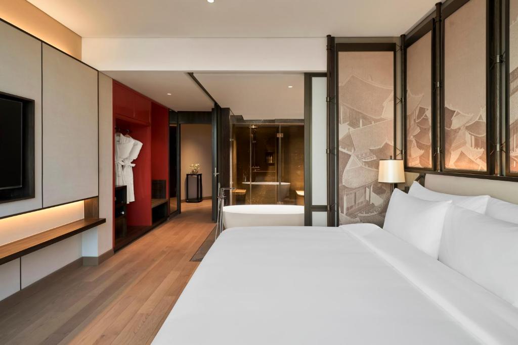 Dusit Le Palais Hotel