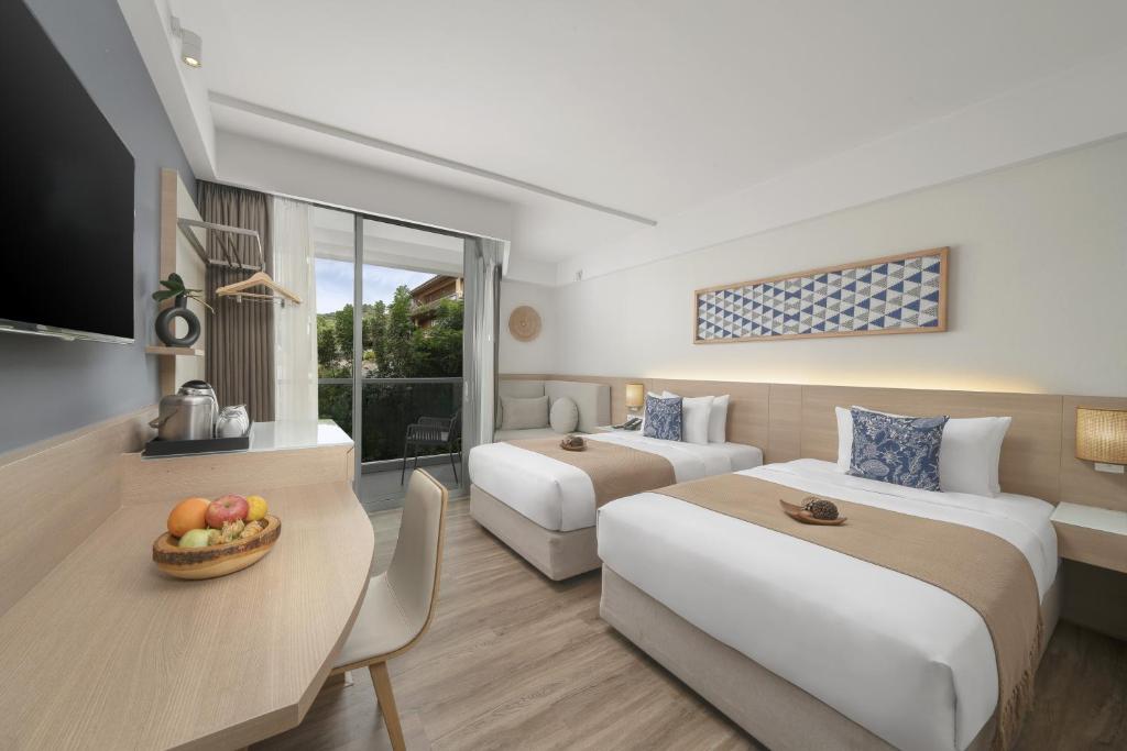 هتل آندامان بیچ ریزورت پوکت