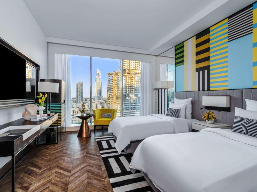 هتل پولمن داون تاون