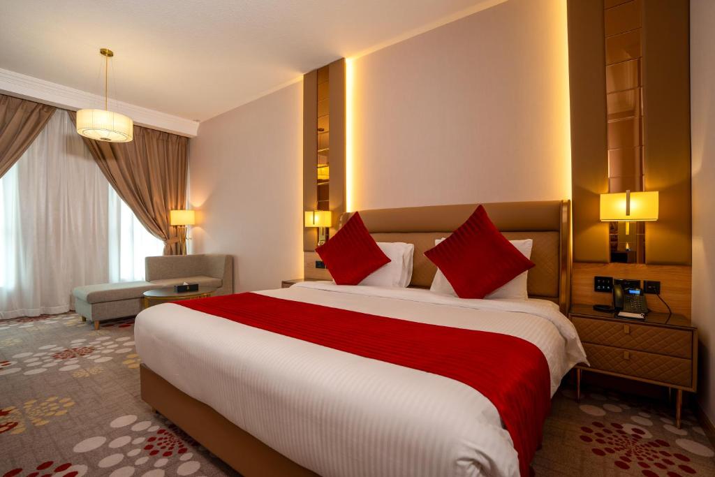 لازونا کانتیننتال دبی