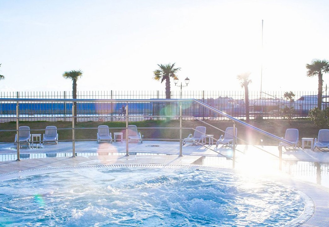 هتل مانترا ریزورت و کانگرس