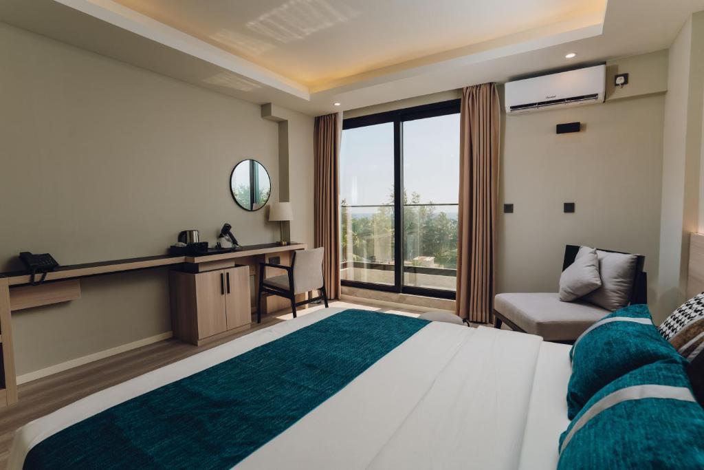 هتل اکواتور رتریت مالدیو