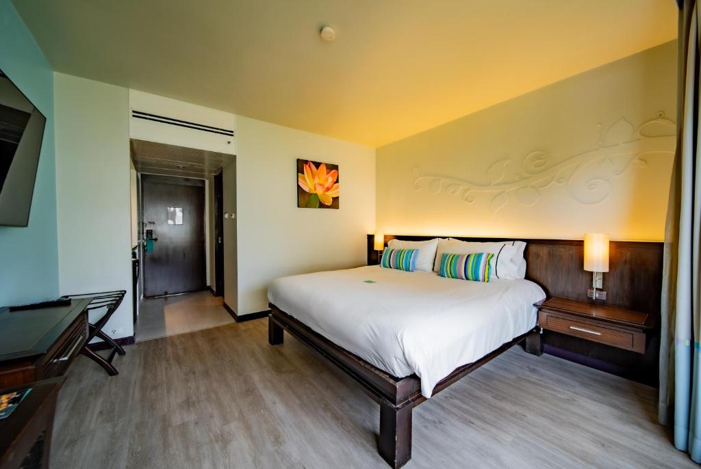 هتل بای ویو