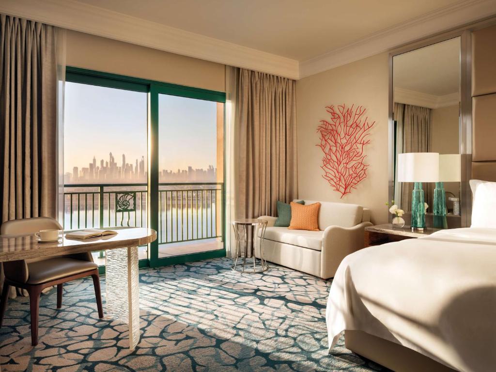 هتل آتلانتیس د پالم